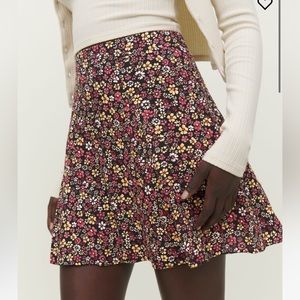 The Reformation Flounce Skirt Size 6 NWT Calendula